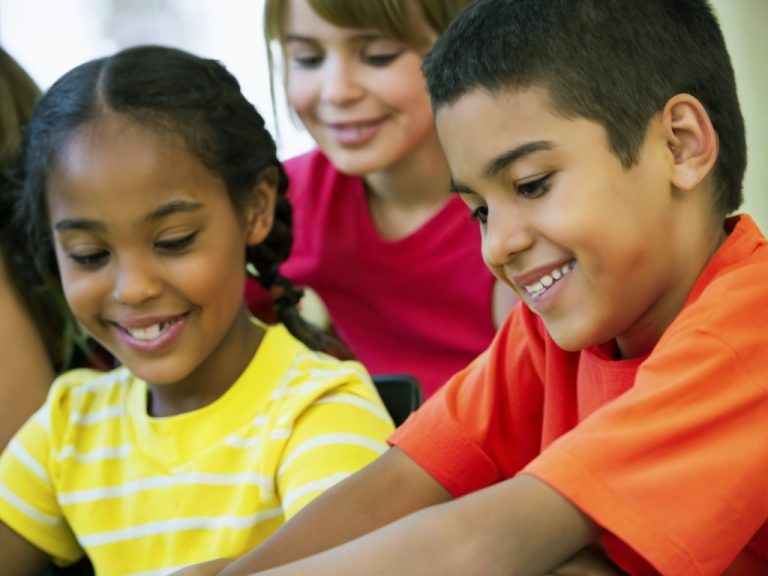 This link will direct users to details on the Harvest Education In-School Program 